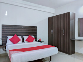 OYO Varcity Comforts Near Ragigudda Sri Prasanna Anjaneyaswamy Temple