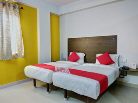 OYO Varcity Comforts Near Ragigudda Sri Prasanna Anjaneyaswamy Temple