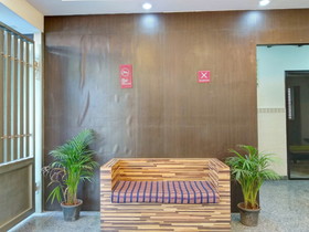 OYO Varcity Comforts Near Ragigudda Sri Prasanna Anjaneyaswamy Temple