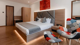 Velvette Hotel