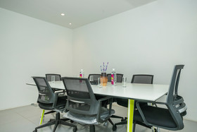 Vihaari 24 Business Hotel