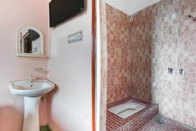 Woodland Lodge by OYO Rooms