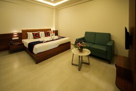 Zip By Spree Hotels Purple Orchid