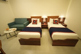 Zip By Spree Hotels Purple Orchid