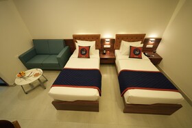 Zip By Spree Hotels Purple Orchid