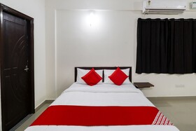 Mmr Castle by OYO Rooms