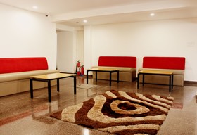 Jagadish Hotel - Begur Hotel
