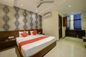 Hotel Samanvi International by OYO Rooms