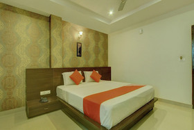 Hotel Samanvi International by OYO Rooms