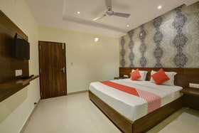 Hotel Samanvi International by OYO Rooms