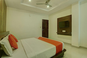 Hotel Samanvi International by OYO Rooms