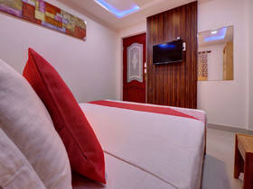 Dv Residency By OYO Rooms