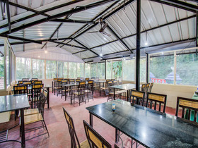 Green Line Stay By OYO Rooms