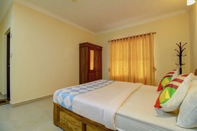 Home Luxury 3BHK By OYO Rooms