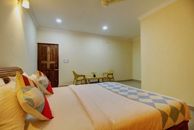 Home Luxury 3BHK By OYO Rooms