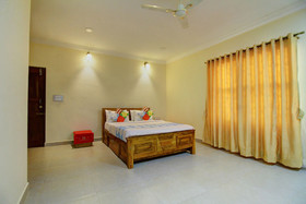 Home Luxury 3BHK By OYO Rooms