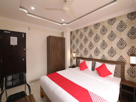 Rich Fort By OYO Rooms