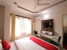 Rich Fort By OYO Rooms