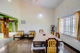 Tanvika's Amber by OYO Rooms