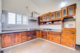 Tanvika's Amber by OYO Rooms