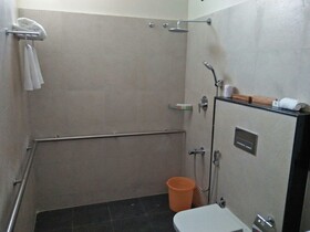 Shathayu Ayurveda Yoga Retreat