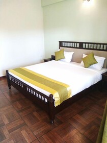 Shathayu Ayurveda Yoga Retreat