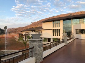 Shathayu Ayurveda Yoga Retreat