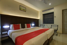 OYO 22528 Hotel Travel Inn