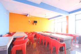 Hotel Royal Valley By OYO Rooms