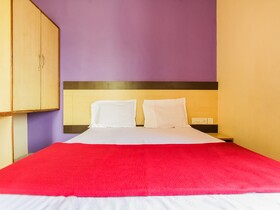 Hotel Hoysala Deluxe Lodging by OYO Rooms