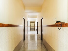 Hotel Hoysala Deluxe Lodging by OYO Rooms