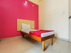 Hotel Hoysala Deluxe Lodging by OYO Rooms