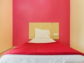 Hotel Hoysala Deluxe Lodging by OYO Rooms