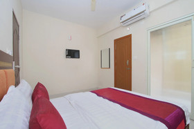 Hotel New Fort by OYO Rooms