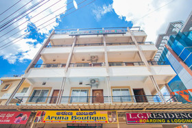 LG Residency by OYO Rooms