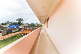 Al-Madina Fine Dine & Lodge by OYO Rooms