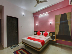 Annapoorna Castle by OYO Rooms