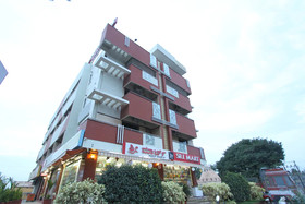 Annapoorna Castle by OYO Rooms