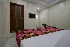 Hotel Navaratna Deluxe by OYO Rooms