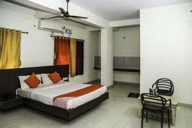 Hotel Nagu Palace by OYO Rooms