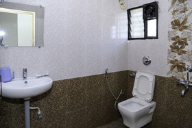 Hotel Nagu Palace by OYO Rooms