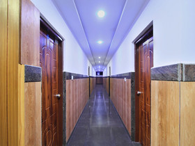 Bright Inn Comforts