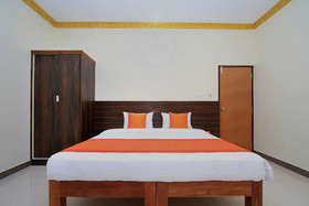 Bright Inn Comforts