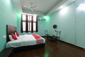 The Village Hotel by OYO Rooms