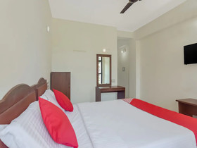 Hotel Raj