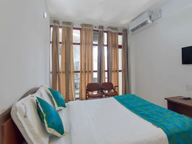 Hotel Raj