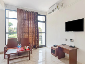 Hotel Raj