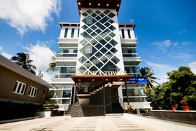 Suloka Tower by OYO Rooms