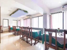 Hotel Maya International by OYO Rooms