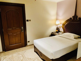 Hotel Sai Palace